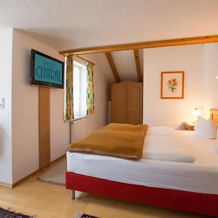 Apartmenthaus Brixen & Haus * בריקסן אים טהלה
