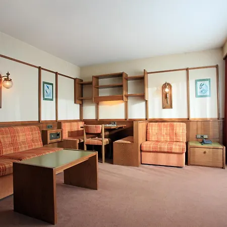 Apartmenthaus Brixen & Haus * בריקסן אים טהלה