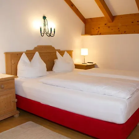 Apartmenthaus Brixen & Haus Бриксен-им-Тале