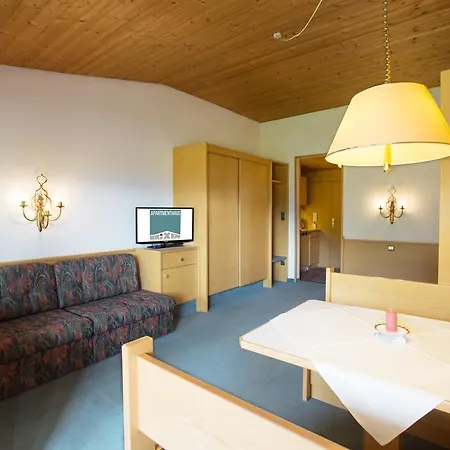 布雷撒豪斯中央公寓 公寓 *